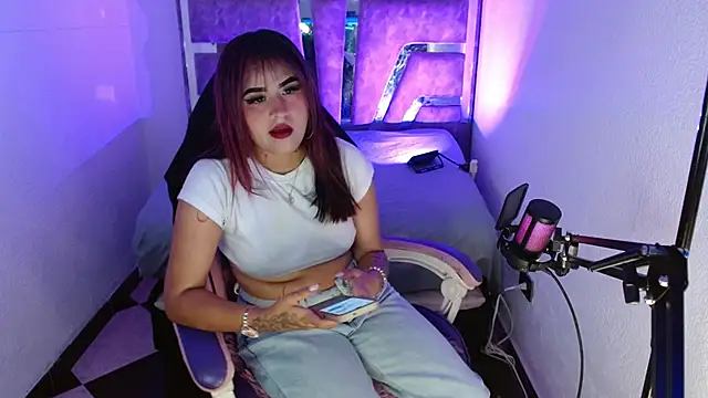 ivoni online show from October 6, 6:27 pm