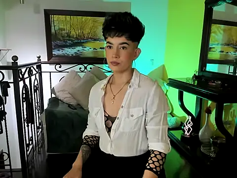 Zulyhenao online show from October 19, 5:30 am