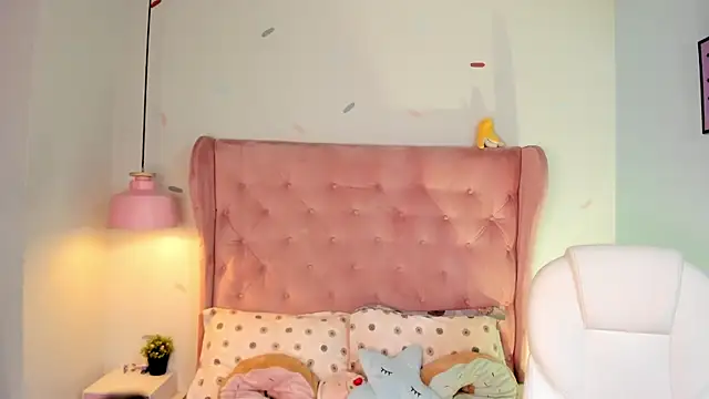 Vanelope evanss online show from November 15, 12:56 pm