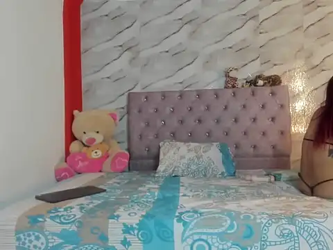 Stefany Andruw online show from October 17, 1:25 pm