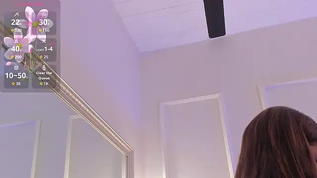 Nahomycarterr online show from June 3, 12:30 pm