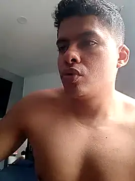 Snapshot of luigidickk chatting on October 16, 3:35 pm luigidickk online show from October 16, 3:35 pm