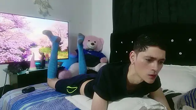 Tyler cat online show from October 9, 1:53 pm