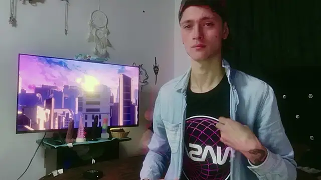 Tyler cat online show from November 20, 3:56 pm