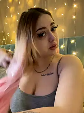 KellyMoors online show from November 16, 1:22 am