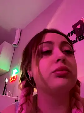 KellyMoors online show from November 27, 10:50 am