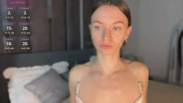 EvaToniz online show from December 5, 1:14 am