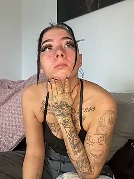 YoungZoexx online show from October 14, 10:05 am