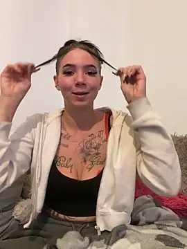 YoungZoexx online show from November 10, 7:13 pm