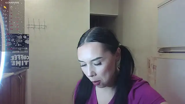Snapshot of CrystalMaid chatting on October 7, 4:15 pm CrystalMaid online show from October 7, 4:15 pm