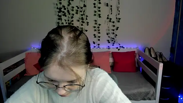 shy elina01 online show from October 21, 10:27 am