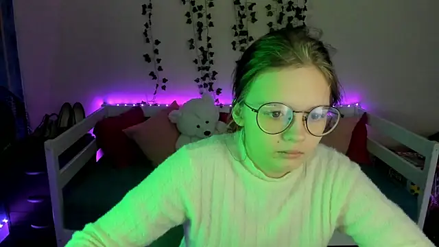 shy elina01 online show from October 25, 10:12 am