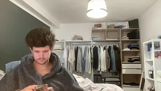 VersaGoo online show from October 23, 9:52 am