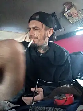 LetMeLiqU online show from November 1, 3:03 pm