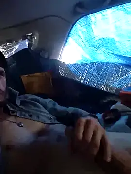 LetMeLiqU online show from November 18, 8:46 pm