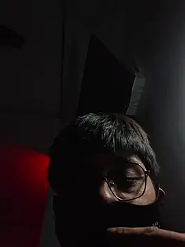 Snapshot of UsurpedThaw chatting on November 25, 6:52 pm UsurpedThaw online show from November 25, 6:52 pm