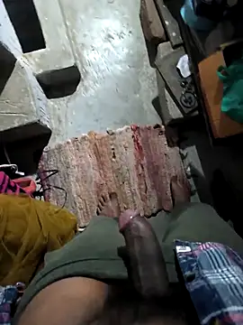 Snapshot of honestbbadboy chatting on October 26, 3:07 pm honestbbadboy online show from October 26, 3:07 pm