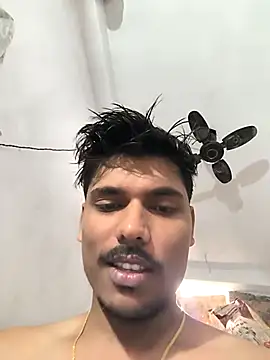 Snapshot of honestbbadboy chatting on October 29, 4:26 am honestbbadboy online show from October 29, 4:26 am