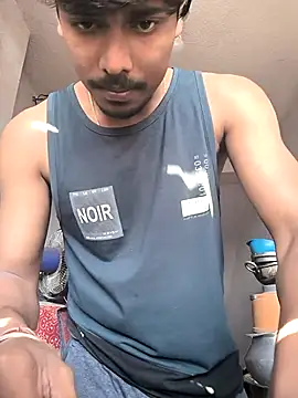 Snapshot of honestbbadboy chatting on December 4, 6:01 am honestbbadboy online show from December 4, 6:01 am