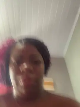 Priihmedeiros online show from October 26, 11:16 am