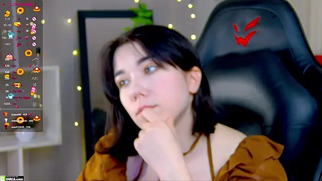 Kelly foox online show from December 4, 10:02 am