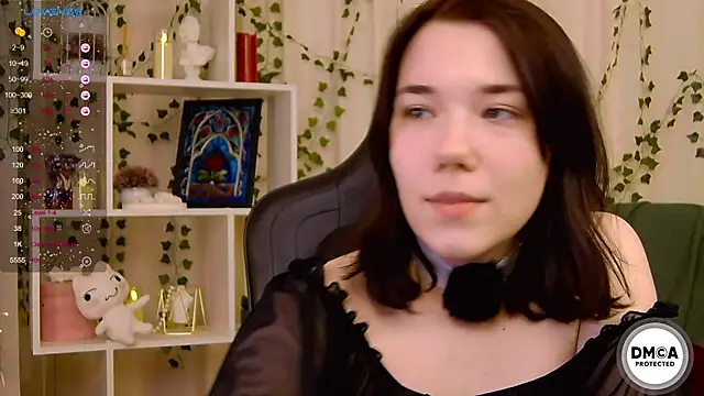 Kelly foox online show from February 4, 11:27 am