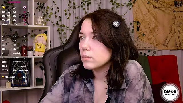 Kelly foox online show from February 20, 11:54 am