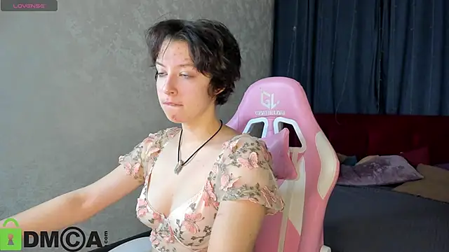 Sara Frayer online show from February 2, 1:04 am