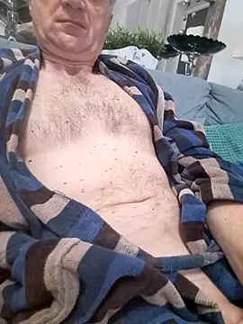 Snapshot of Vintermelon2 chatting on February 5, 6:51 am Vintermelon2 online show from February 5, 6:51 am