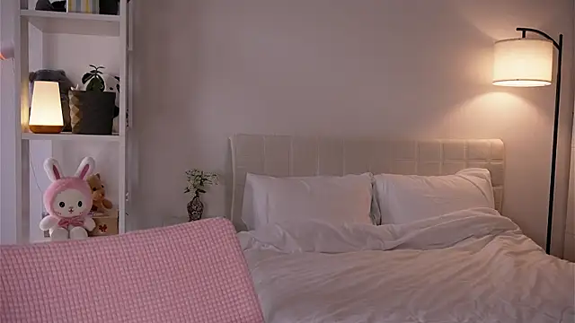 yourlittlesunrise  online show from May 6, 4:52 am