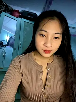 banlinh004 online show from December 4, 1:09 pm