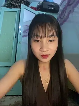 banlinh004 online show from February 18, 4:03 pm