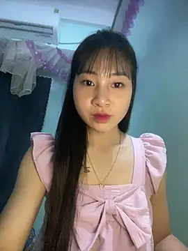 banlinh004 online show from April 9, 2:00 pm