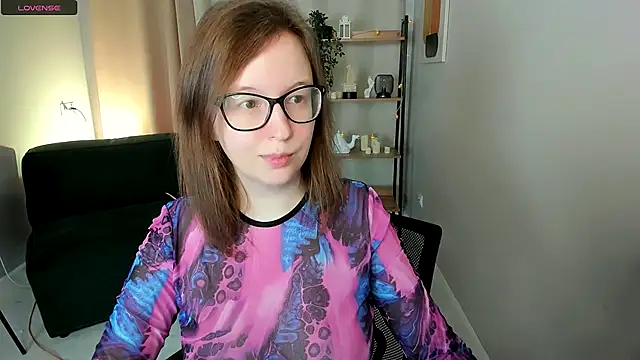 Snapshot of arizzzona chatting on November 11, 5:40 am arizzzona online show from November 11, 5:40 am