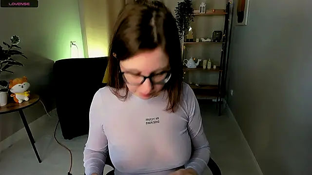 Snapshot of arizzzona chatting on November 17, 6:19 am arizzzona online show from November 17, 6:19 am