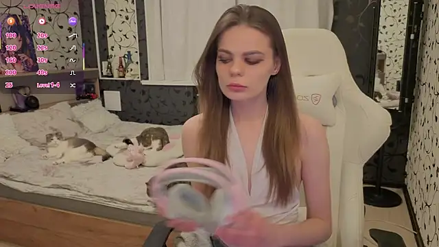 xAlisontiny online show from March 21, 7:06 pm