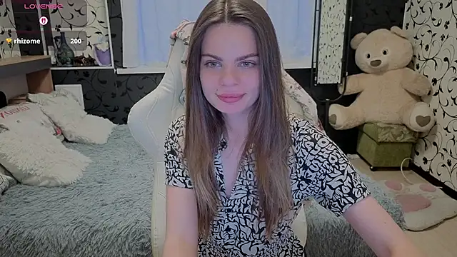 xAlisontiny online show from June 14, 2:24 am