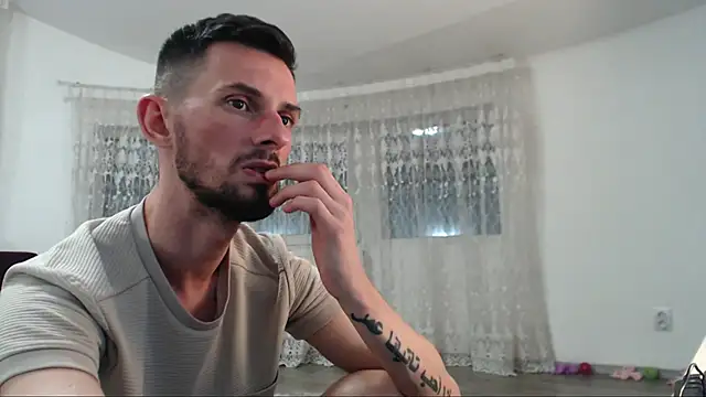 Tom michaelx online show from October 2, 5:20 pm