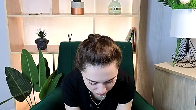 FrankieViall online show from October 3, 11:07 am
