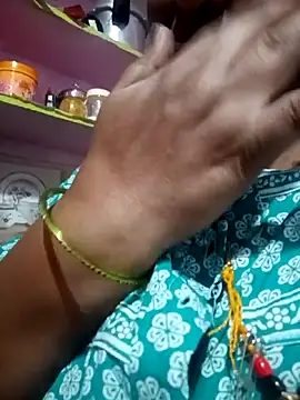 Snapshot of supcpl chatting on February 15, 8:35 am supcpl online show from February 15, 8:35 am