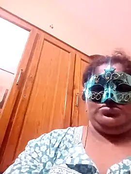 Snapshot of supcpl chatting on April 7, 5:24 pm supcpl online show from April 7, 5:24 pm