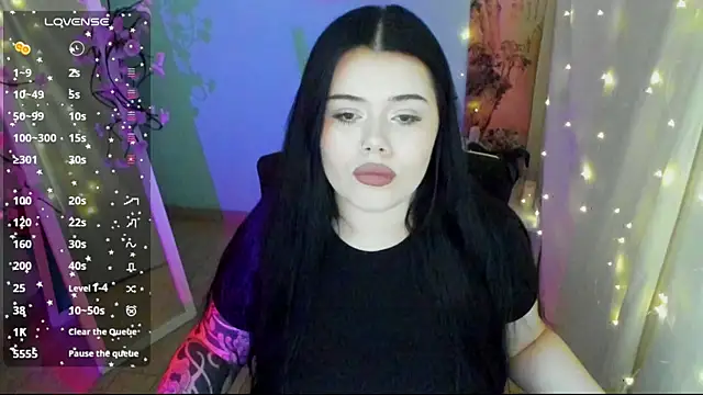 Snapshot of Mona_Esty chatting on June 27, 6:18 am Mona Esty online show from June 27, 6:18 am