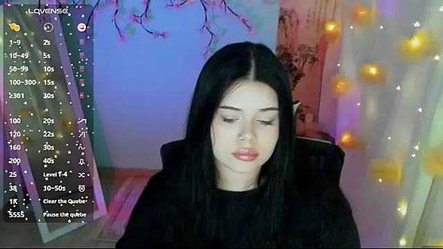 Snapshot of Mona_Esty chatting on July 25, 6:22 am Mona Esty online show from July 25, 6:22 am