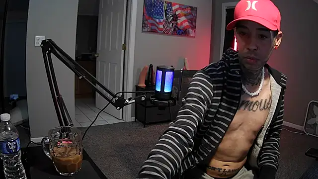 Snapshot of Michigan9000 chatting on October 11, 11:03 pm Michigan9000 online show from October 11, 11:03 pm