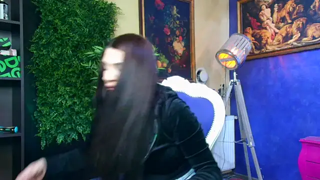 nicolepalmer online show from March 3, 9:15 am