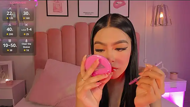 Snapshot of mara_swan_ chatting on November 14, 7:12 pm mara swan online show from November 14, 7:12 pm