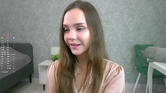 SweetSaraPie online show from October 13, 7:25 pm