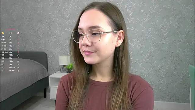 SweetSaraPie online show from December 5, 6:48 pm