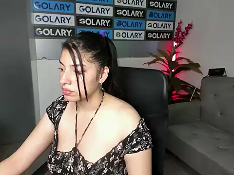 Snapshot of Violetta_Swett_ chatting on October 6, 12:35 pm Violetta Swett online show from October 6, 12:35 pm