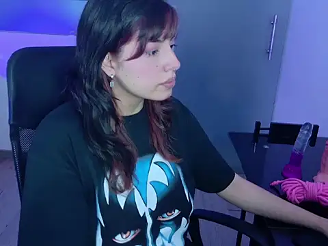 Snapshot of Violetta_Swett_ chatting on November 15, 2:46 pm Violetta Swett online show from November 15, 2:46 pm